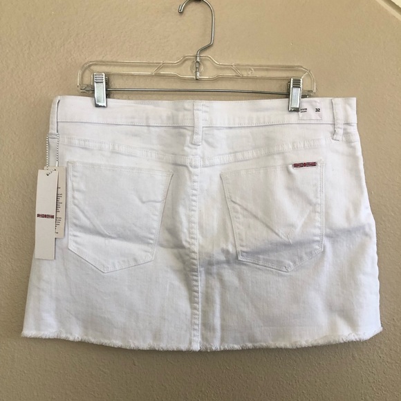 Hudson Jeans Vivid White Frayed Hem Denim Mini Skirt Size 32/XL - Picture 2 of 11